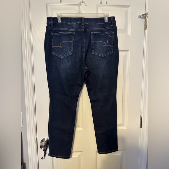 Time and Tru skinny jeans - Picture 3 of 4